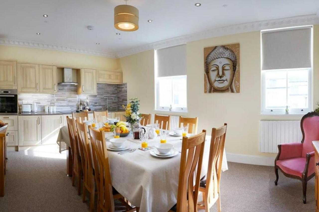 Denelea - Stunning Sea Views! Scarborough Exterior foto
