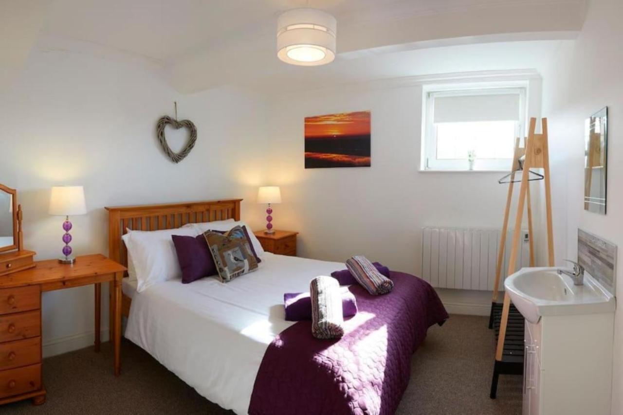 Denelea - Stunning Sea Views! Scarborough Exterior foto